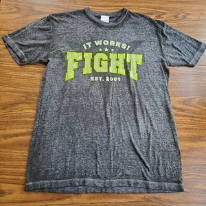 It Works! FIGHT Graphic T-shirt Medium